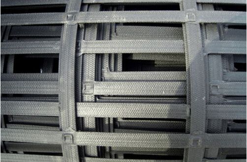 鋼塑土工格柵